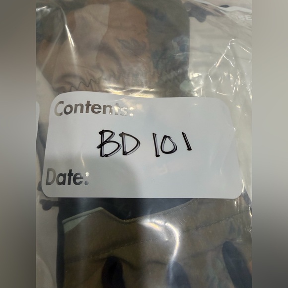 Obermeyer Women's Large Regulator Gloves Vintage Camo NWT Ski Snowboard - Picture 9 of 9